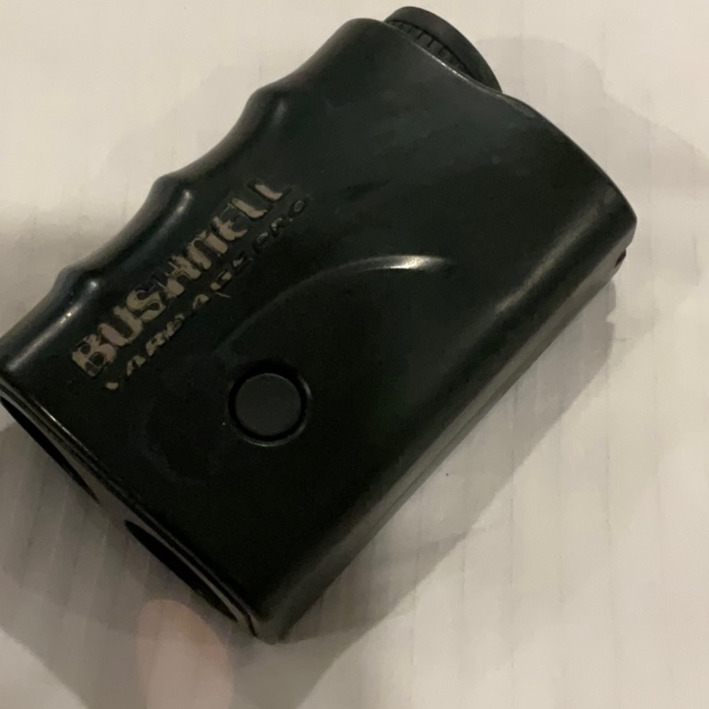 BUSHNELL LASER FAIRWAY FINDER TO DETECT HOW FAR THE FAIRWAY IS OR ANYTHI… - Picture 10 of 16